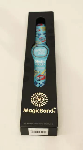 Disneyland Magic Key Holder MagicBand+ The Happiest Place DD7 Blue One Size NWT