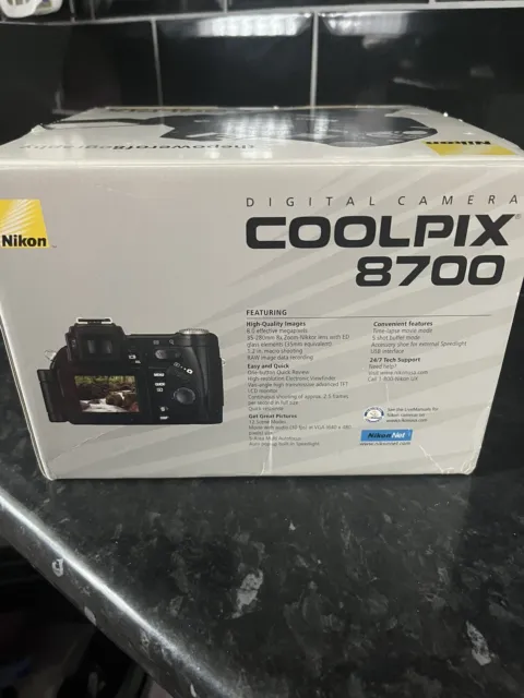 Nikon COOLPIX 8700 8.0MP Digital Camera - Black