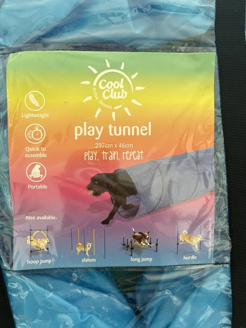 Túnel de agilidad para mascotas en casa para perros