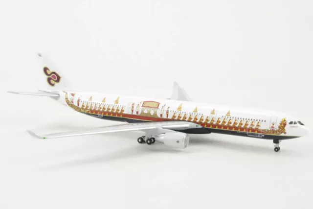 Airbus A330-300 Thai Airways HS-TEK StarJets 3557535 1:500 2