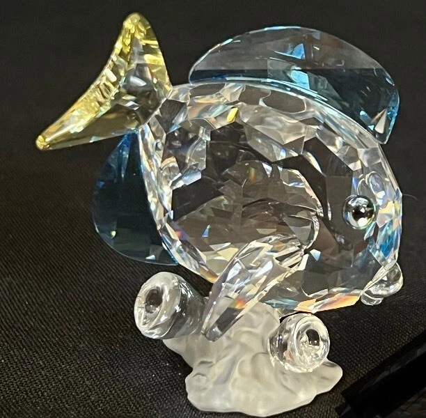 SWAROVSKI SCS Figurine 2007 Blue Tango Fish Colored 886180. MIB