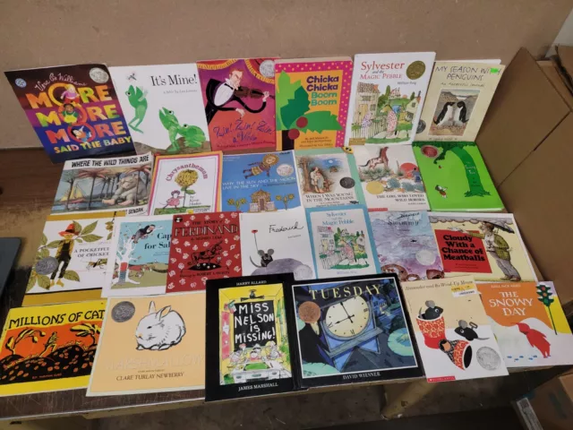 Lot of 25 Caldecott Honor Award Winning Chapter Children Kid Books Assorted MIX