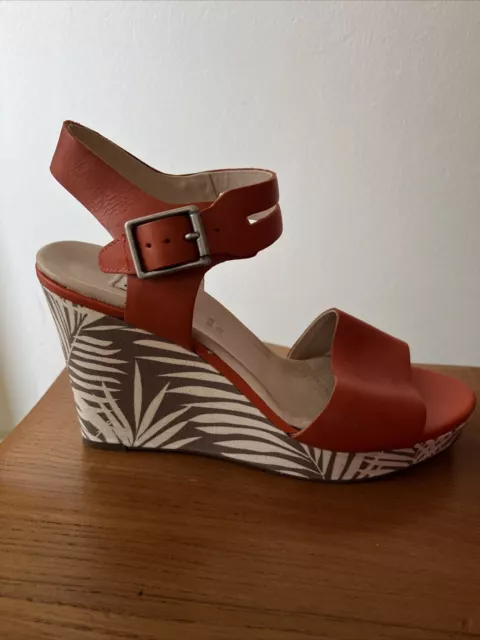 Clarks Womens Platform Wedge Orange Leather Sandals Uk 6.5 Wide Fit Vgc.