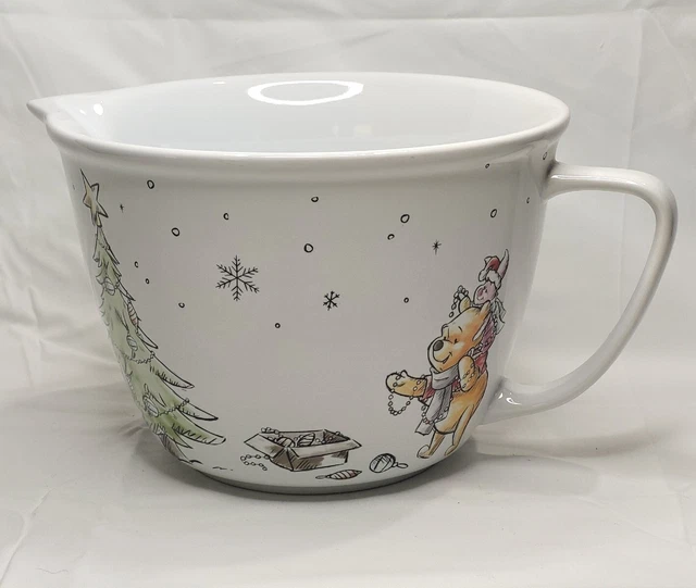 DISNEY'S WINNIE THE Pooh &Friends Ceramic Christmas Mixing Bowl 9X6