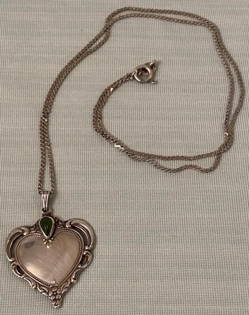 Towle 1976 Sterling Silver Floral Heart Green Stone Pendant Italy Necklace