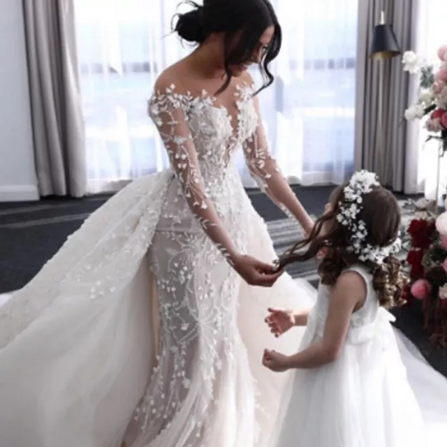 Mermaid Detachable Train Lace Wedding Gowns V-Neck Floor Length Wedding Dresses