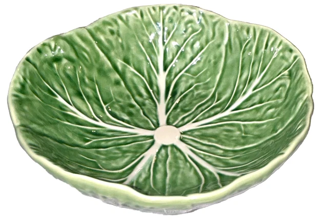 VINTAGE BORDALLO PINHEIRO CABBAGE GREEN Salad Soup Bowl Portugal Majolica