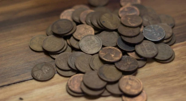 Unsearched Copper Wheat Penny Cents, 1909-1958, Plastic Roll Cases Included  