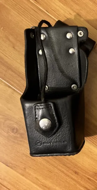 Motorola NTN8381B Leather Radio Case holster xts with belt attachment
