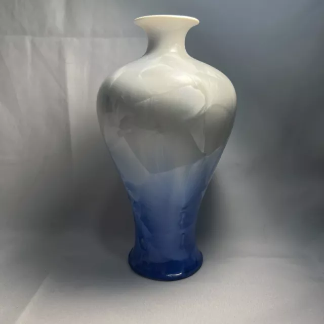 Crystalline Chinese Art Studio Pottery Vase White & Blue 7.5”