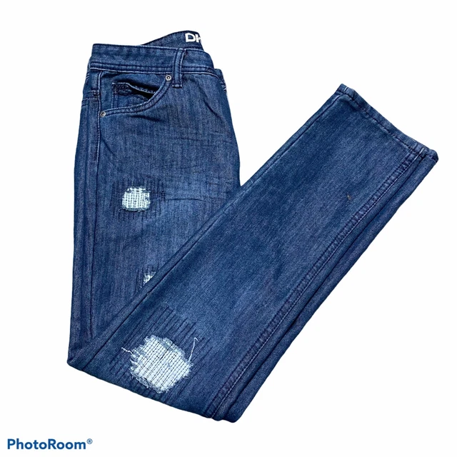  DKNY Greenwich Slim Straight Leg Distressed Denim  jeans Women's  Size 28/28