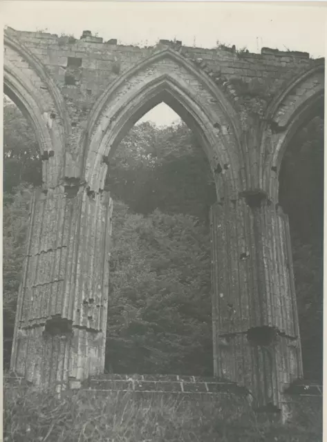 France, Beaumont le Roger, Ruins de l&#039;Abbaye Vintage Print Tirage argenti