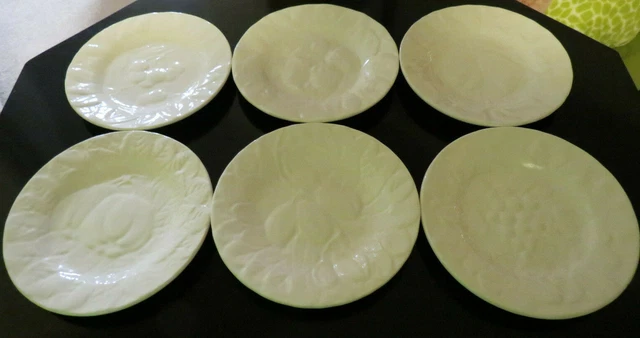VTG ST CLEMENT Ivory MAJOLICA Embossed 7 3/4" Fruit PLATES (6) Made in France