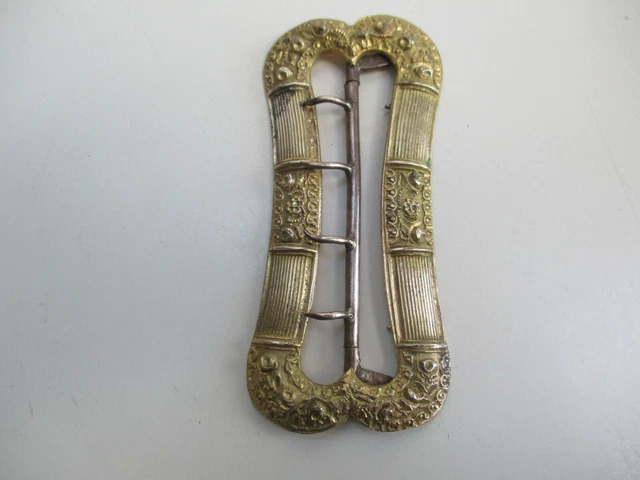 Ancienne Boucle De Serrage Dorée - Dimensions 4,5 Cm X 3,2 Cm (environ), Occasion