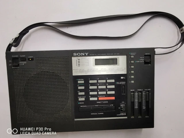 Rare Sony ICF-2001 Portable World Band SW/MW/LW/FM Récepteur radio à ondes court