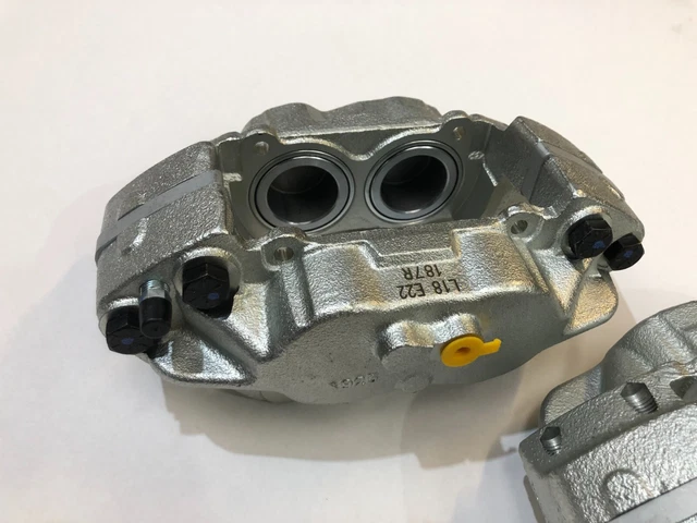 LAND ROVER DEFENDER TD5 Front Brake Calipers VENTED Discs SOLIHULL ...