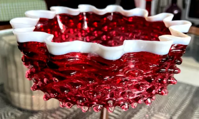 Fenton Glass (USA) Hobnail cranberry /opalescent round bowl ruffled edge 23 cm