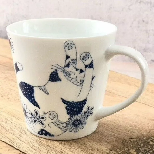 Japanese Sushi Tea Cup Mug Porcelain 3.5" Cat Ceramic Coffee Mug Made in Japan