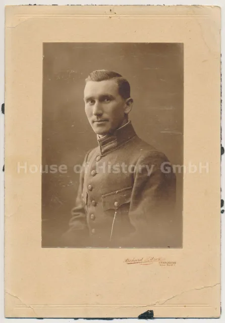 118828, Portraitfoto eines Offiziers in einem Seebataillon, Knöpfe mit Krone