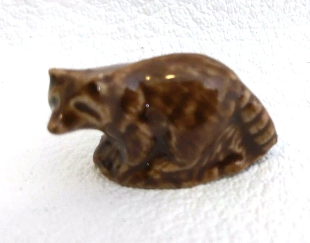 Red Rose Tea Wade Collectible Ceramic Raccoon Miniature Figurine Animals