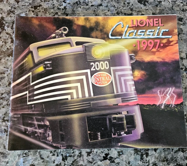 RARE CLASSIC LIONEL Train Catalog Engine, Tracks
