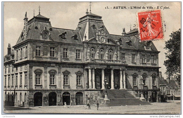71 AUTUN - l'hotel de ville.