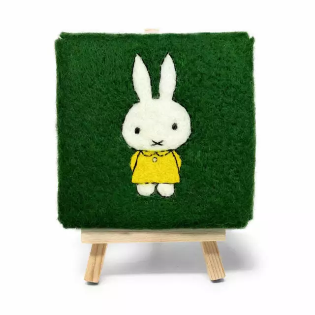 Miffy in a Yellow Kleid Nadelfilzset