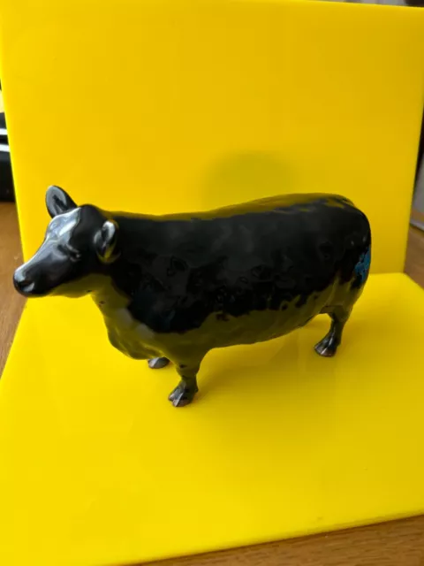 Beswick Pottery Aberdeen Angus Cow Gold Backstamp