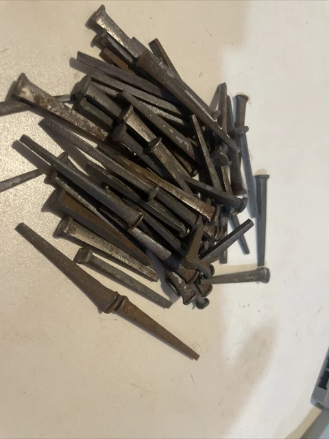 Lot of 100 Vintage Square Cut 1-1/2" Long Nails Light Patina Surface Antique 3