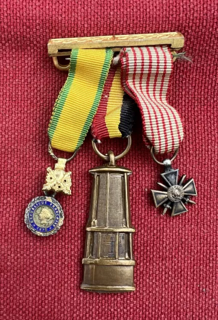 Barrette Reduction Croix De Guerre T.o.e Bataille De Charleroi Lampe De Mineur