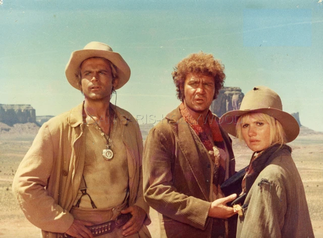 Terence Hill Miou-Miou Un Genie Deux  Associes Une Cloche 1975 Photo Original