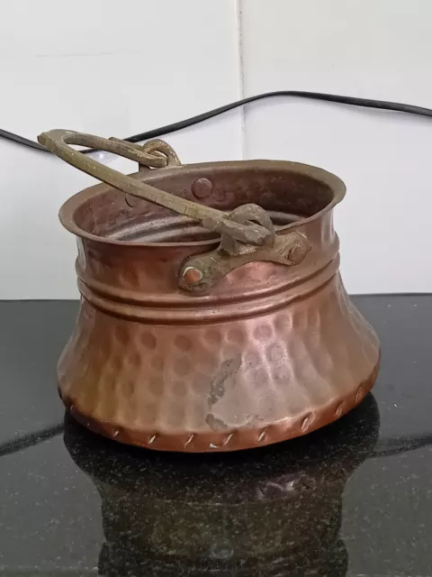 Copper Hand Beaten Pot With Handle