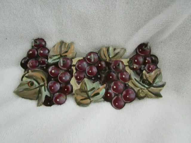 Vintage Cast Iron [ Grapes & Leaves Decor ] 5 Hook Key Holder Wall Mount!!