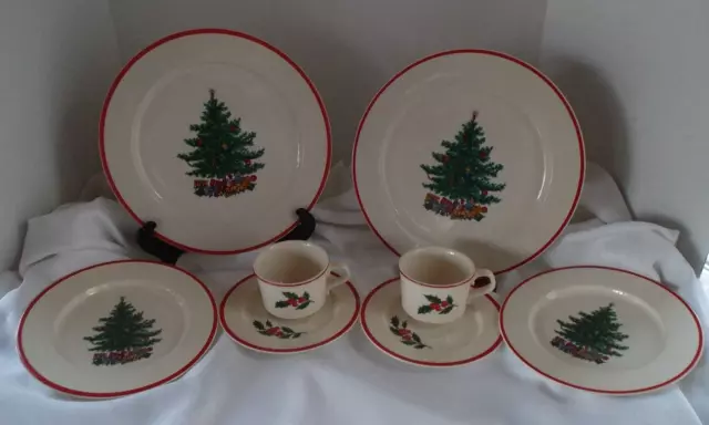 Christmas Tree Plates Taylor Smith Taylor Holly Spruce Dinner Salad Cup Saucer