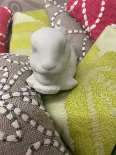 Kaiser porcelain White Bunny figurine 3