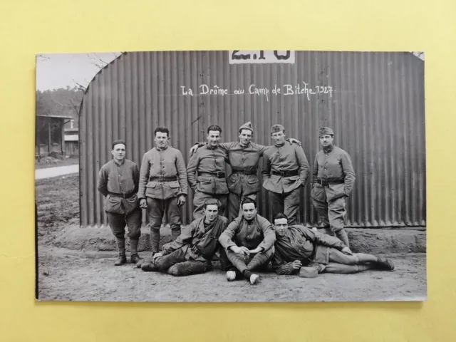 cpa Carte Photo Militaire " La DRÔME au CAMP de BITCHE " Soldats du 21e Régiment