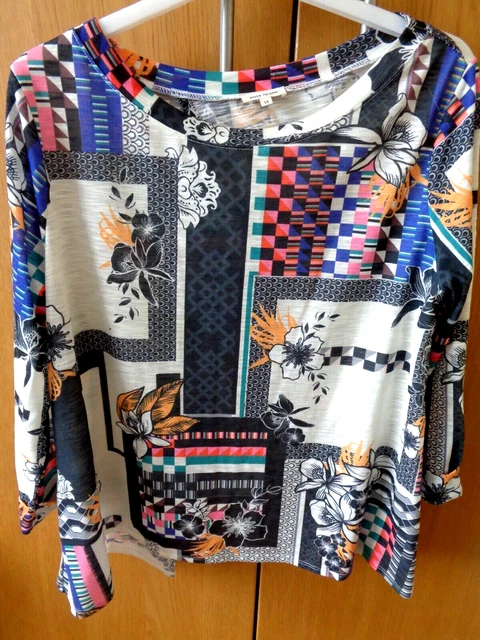 River Island= Crema Multi Top. Taglia. 14