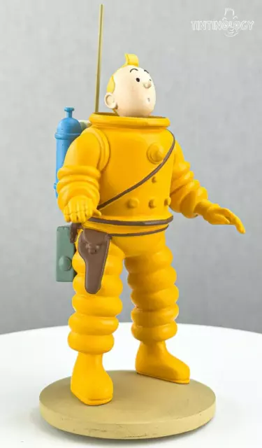Tintin Figurine Moulinsart 42186: Tintin in Spacesuit Explorers Moon 12cm Model