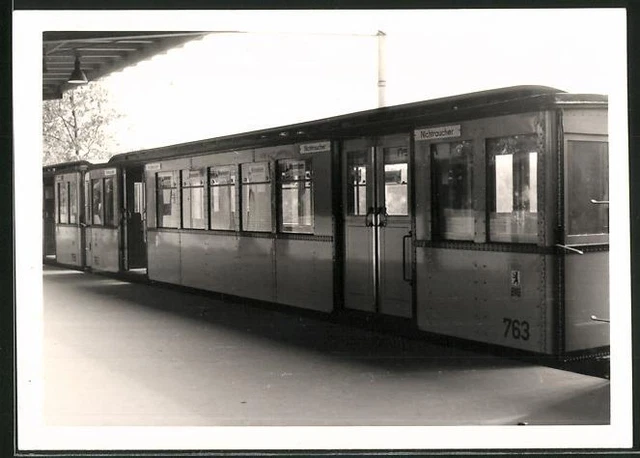 Fotografie unbekannter Fotograf, Ansicht Berlin, Bahnhof Ruhleben, U-Bahn Trieb