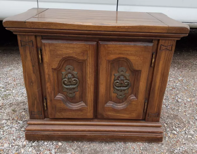 Mid Century Thomasville Oak Nightstand  (NS55)