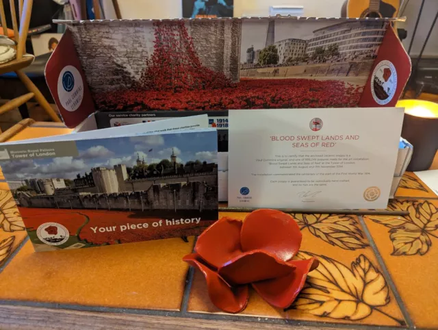 Brand New Paul Cummins Tower Of London Ceramic Poppy 1914