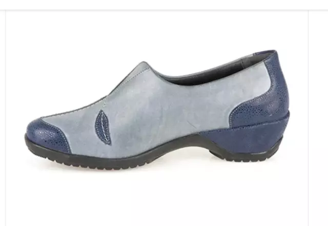 Pavers fly flot sandals 2025