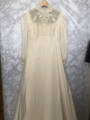 1960 Vtg  Wedding Dress Gown Cream + Lace Veil Priscilla Of Boston Sz Small / 4