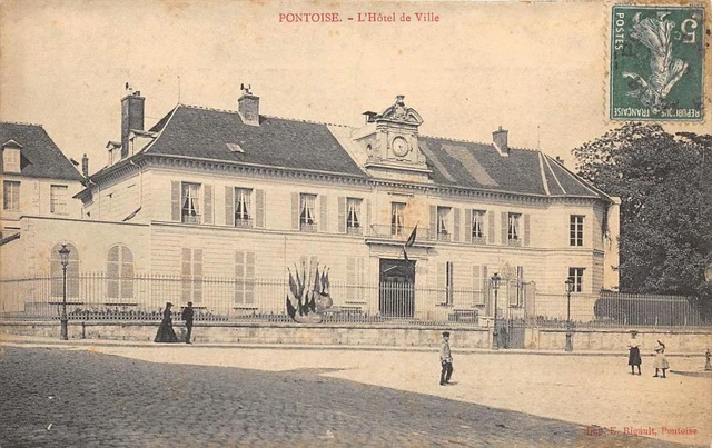 Cpa 95 Pontoise L'hotel De Ville