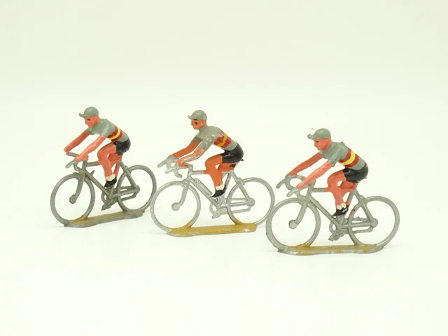 LOT DE 10 Petits Cyclistes Tour De France En Plastique 6 EUR 7,40