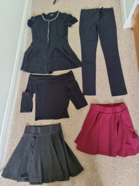 Pacchetto vestiti ragazze età 10-11 anni 5 articoli gonne da pattinatore, tros nero, tuta da gioco, top
