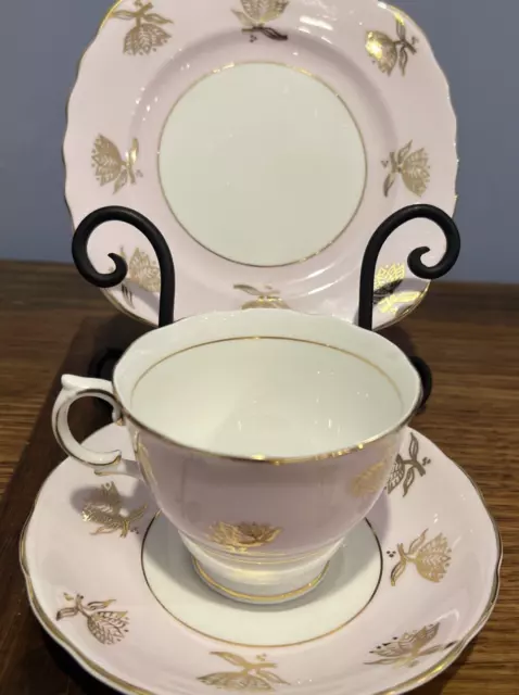 Colclough Of Longton England Fine Bone China Trio In Excellent Condition