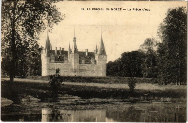 CPA Le Chateua de Nozet La Piece d'eau Nievre (100166)