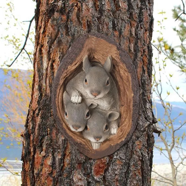 Squirrel Tree Hugger Sculpture Tree Hole Statues Figurine Tree Faces Decor