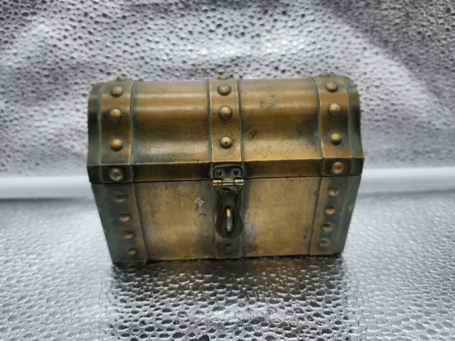 Worlds Fair Item Vintage 1939 Bija INC NYC Metal Treasure Chest Trinket Box